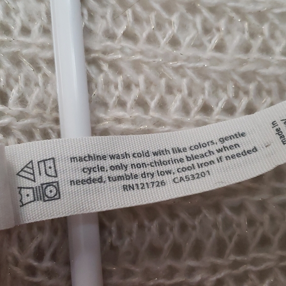 Aeropostale Knit V-Neck Sweater - Picture 5 of 7